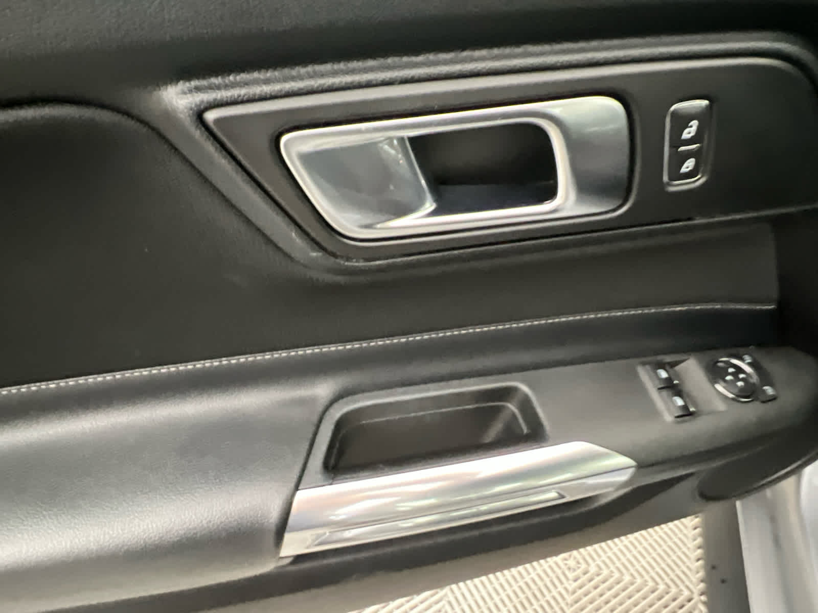 2021 Ford Mustang EcoBoost