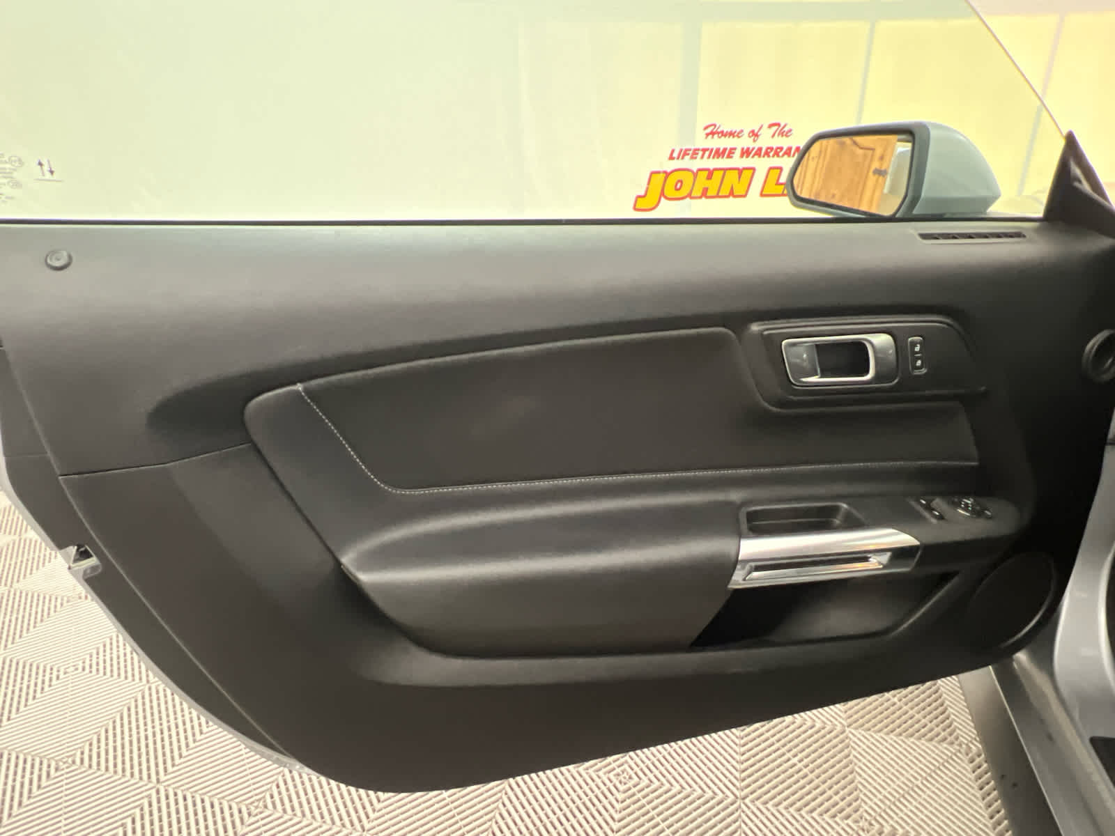 2021 Ford Mustang EcoBoost