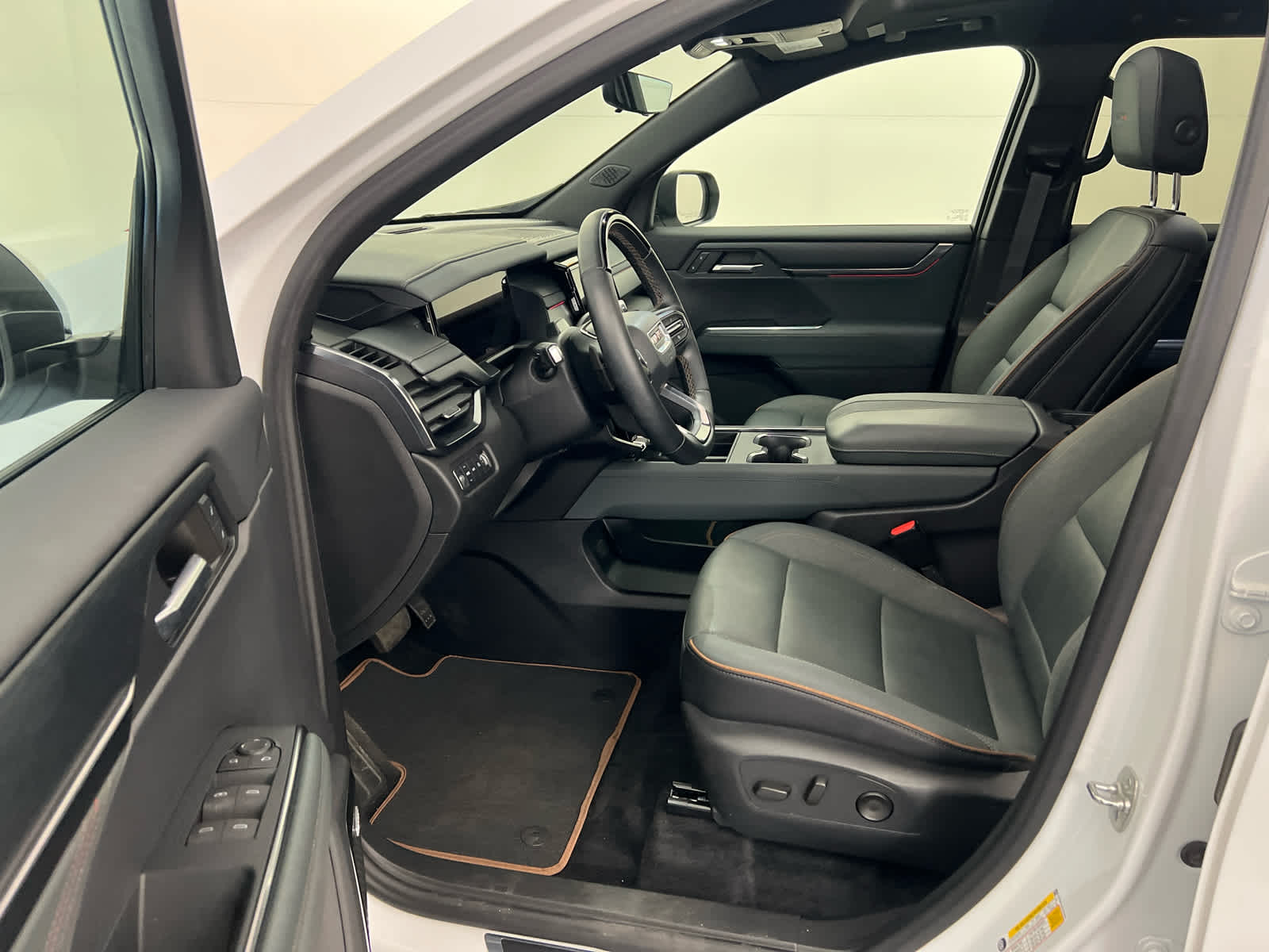 2024 GMC Acadia AWD AT4