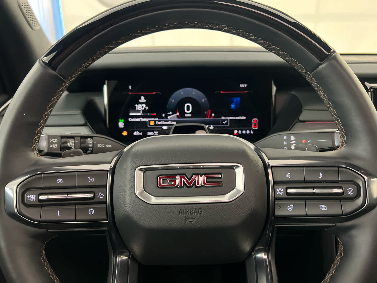 2024 GMC Acadia AWD AT4