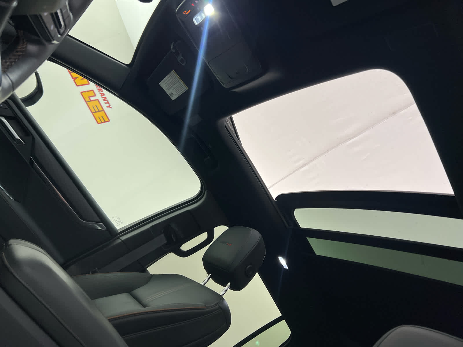 2024 GMC Acadia AWD AT4