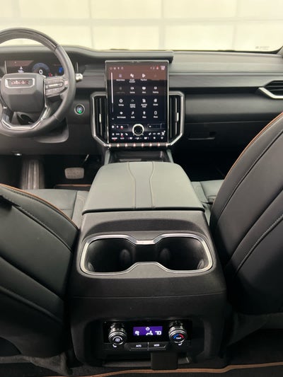 2024 GMC Acadia AWD AT4