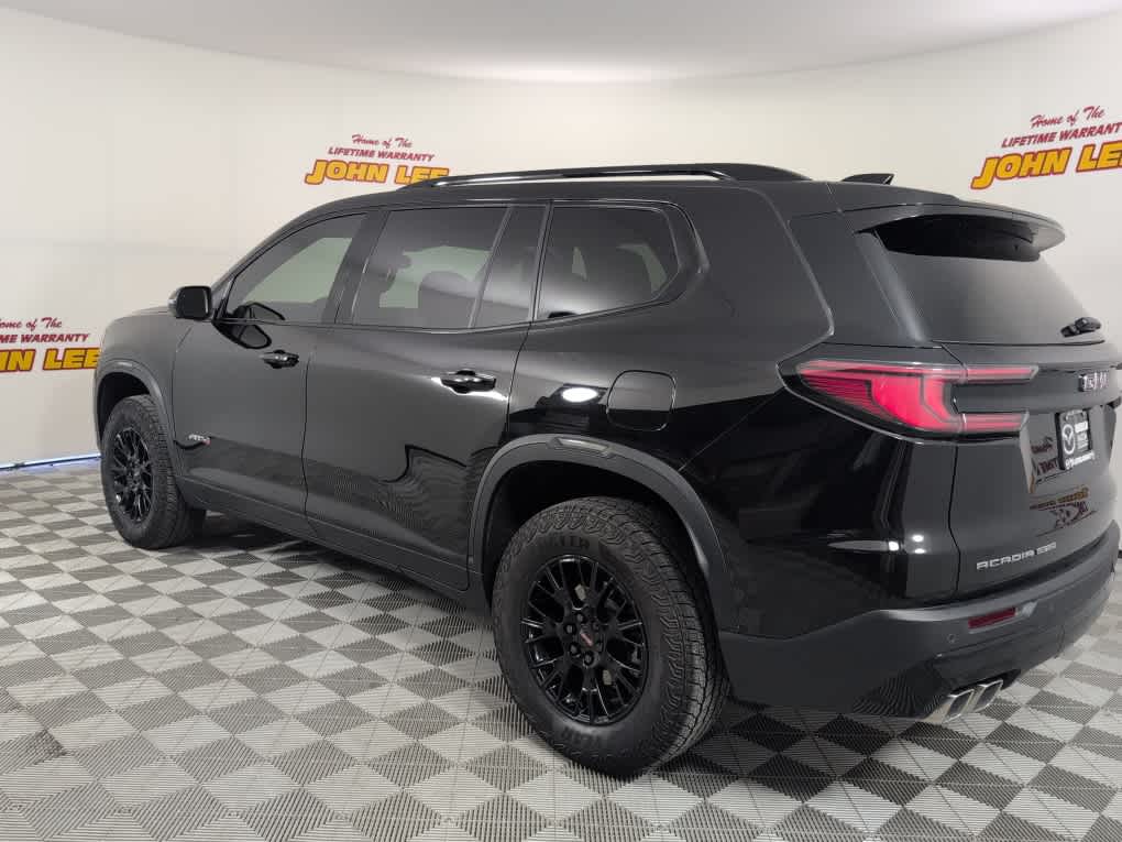 2025 GMC Acadia AWD AT4