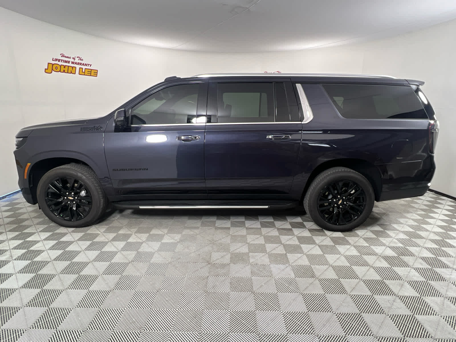 2025 Chevrolet Suburban High Country