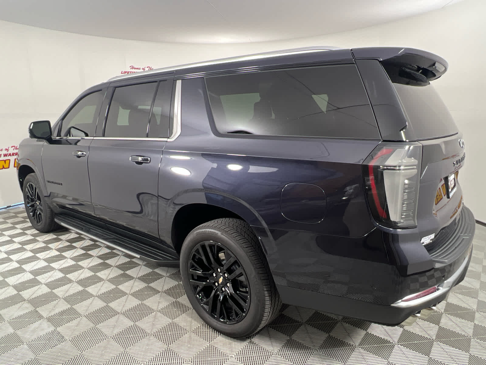 2025 Chevrolet Suburban High Country