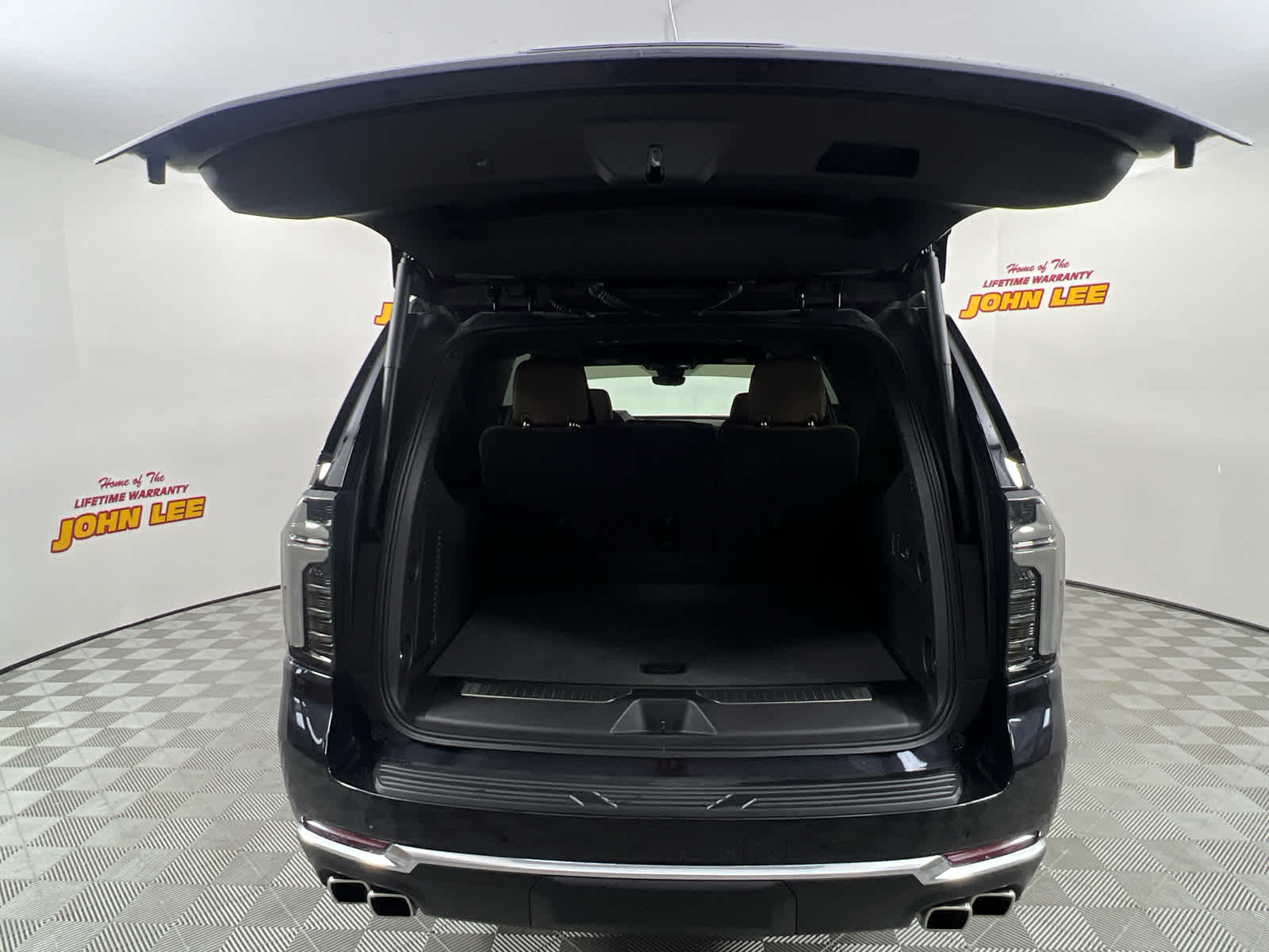 2025 Chevrolet Suburban High Country