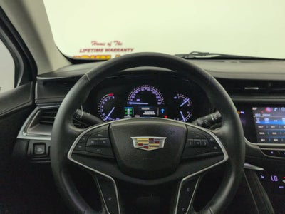 2017 Cadillac XT5 Luxury FWD