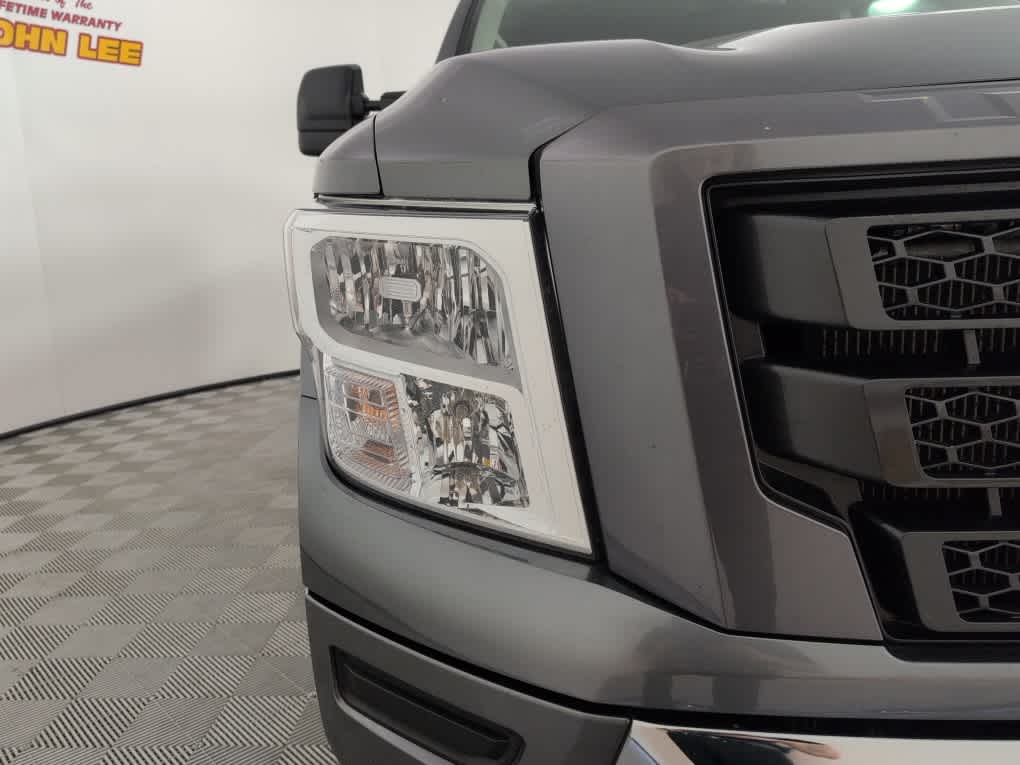 2024 Nissan Titan XD SV