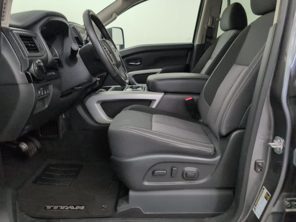 2024 Nissan Titan XD SV