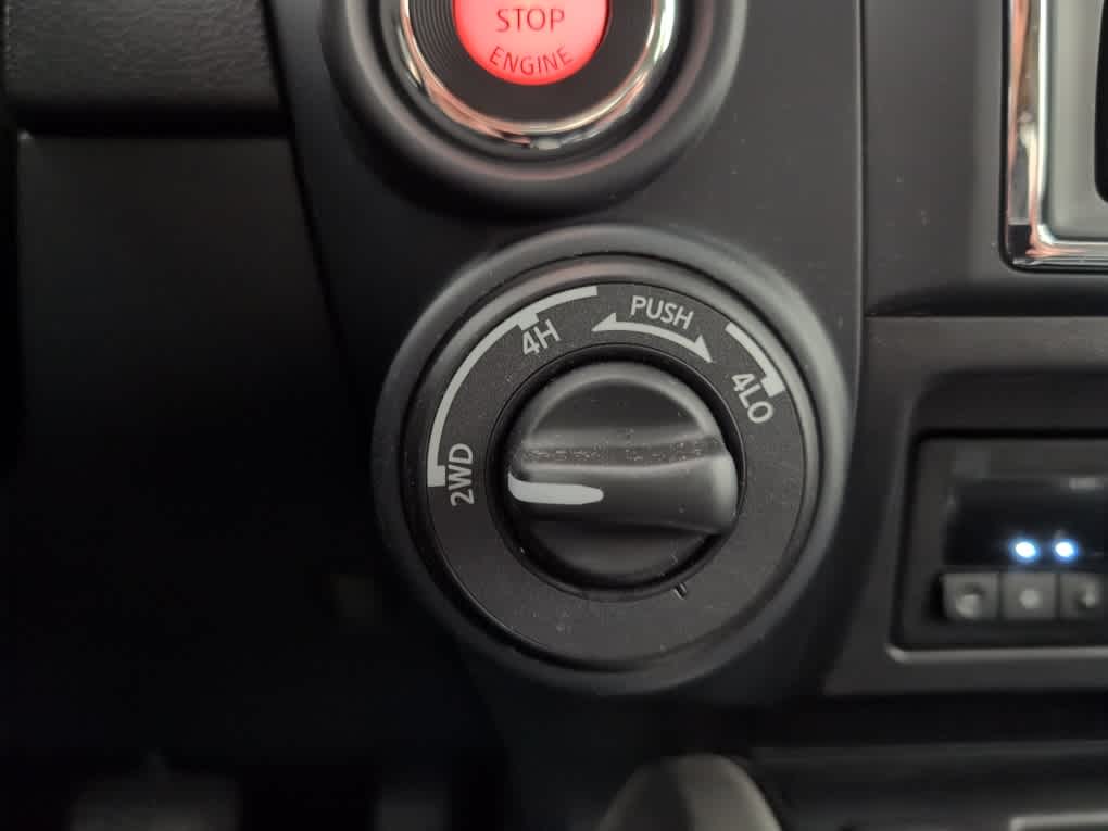 2024 Nissan Titan XD SV