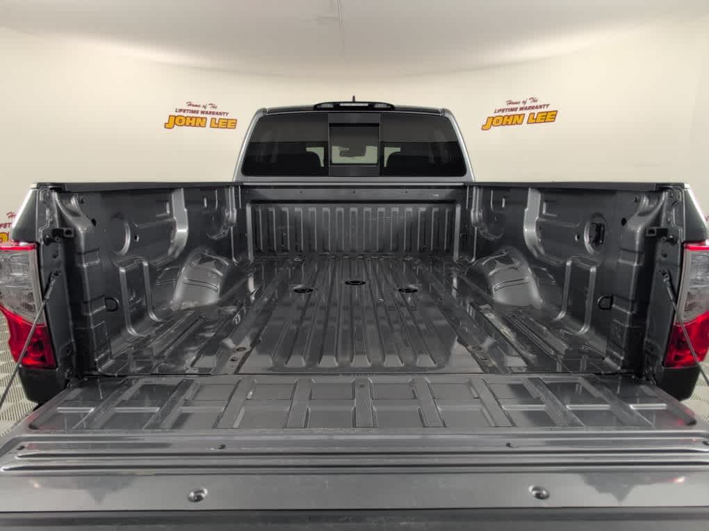 2024 Nissan Titan XD SV