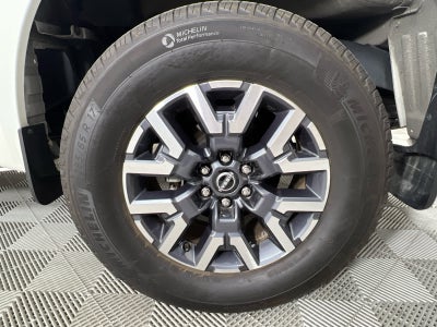 2024 Nissan Frontier SL