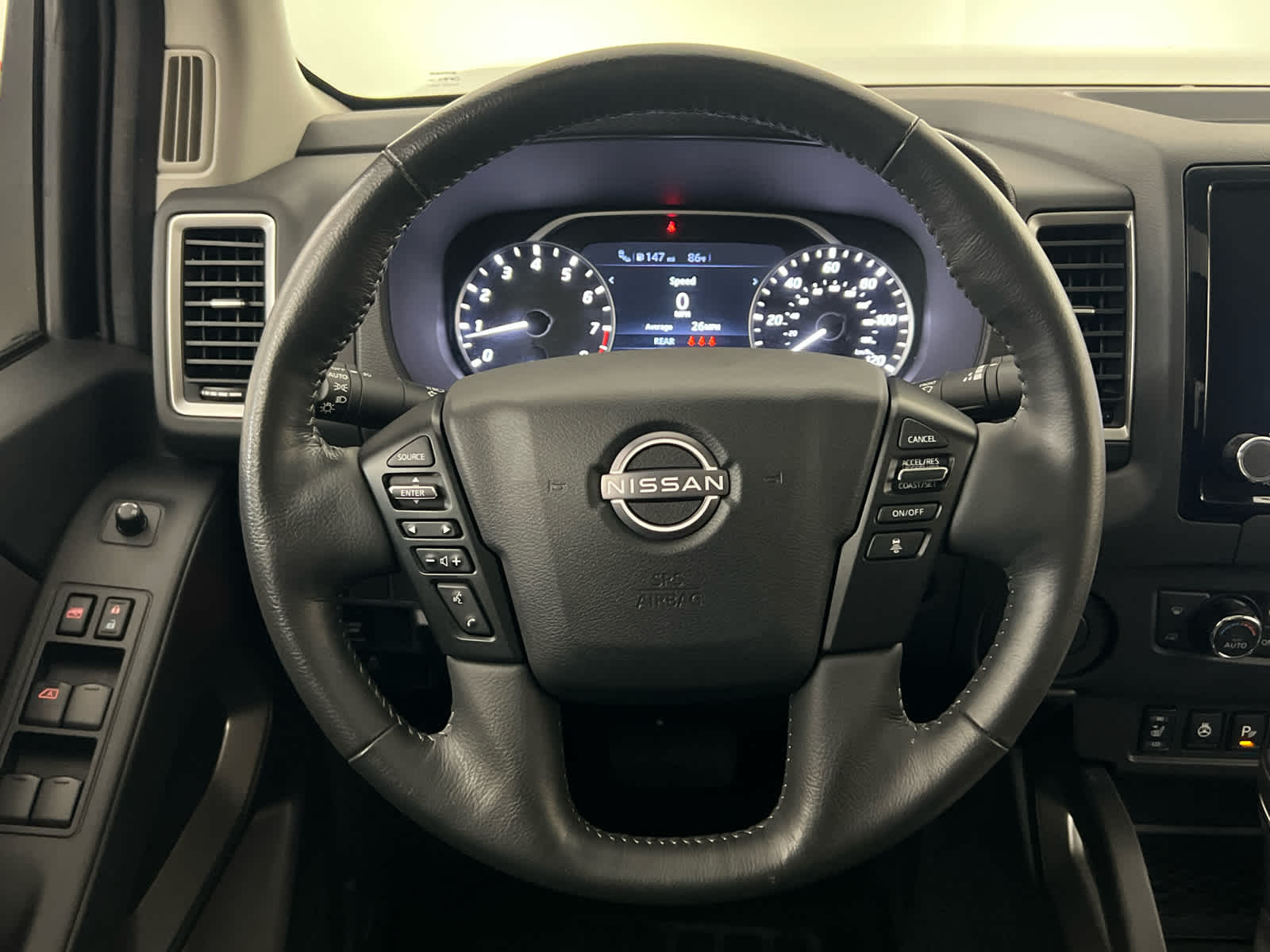 2024 Nissan Frontier SL