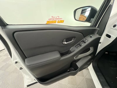 2024 Nissan Frontier SL
