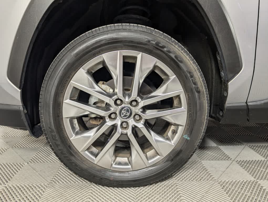 2021 Toyota RAV4 XLE Premium