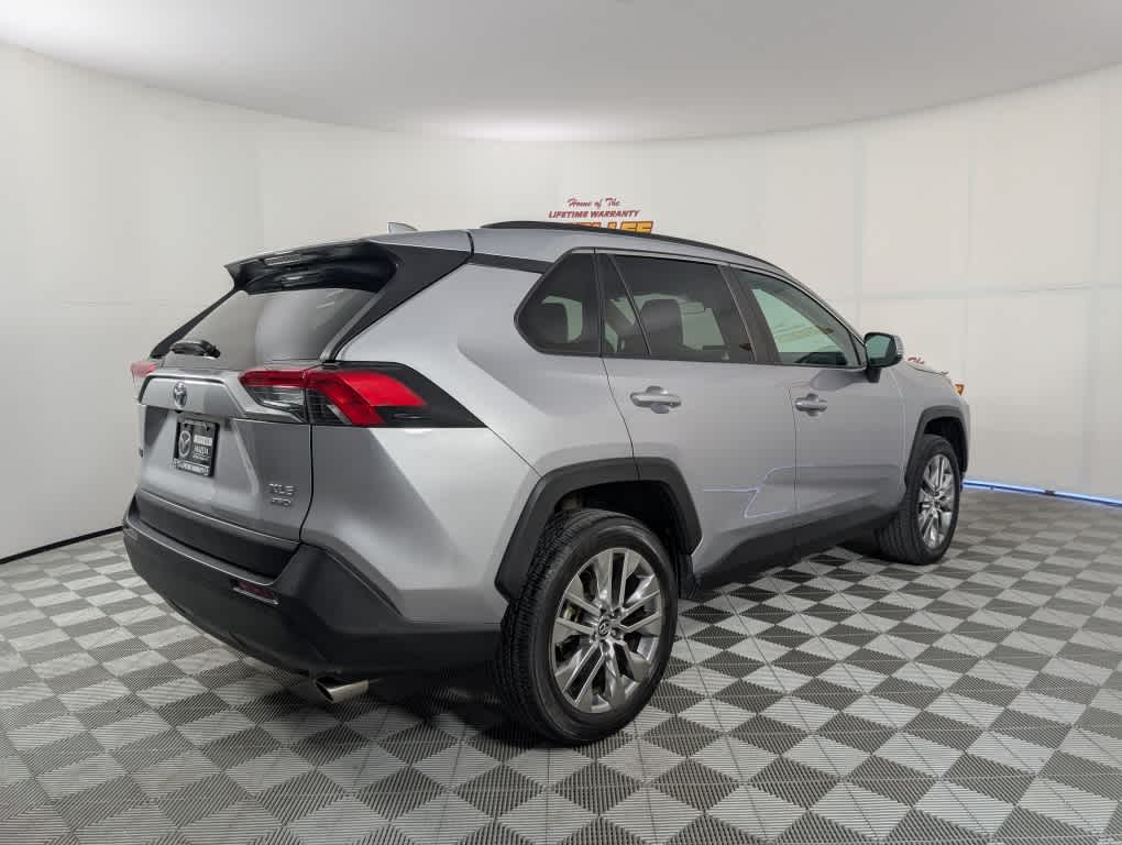 2021 Toyota RAV4 XLE Premium