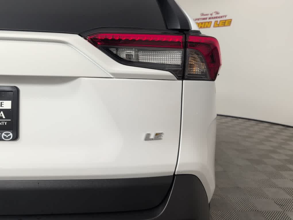 2025 Toyota RAV4 LE