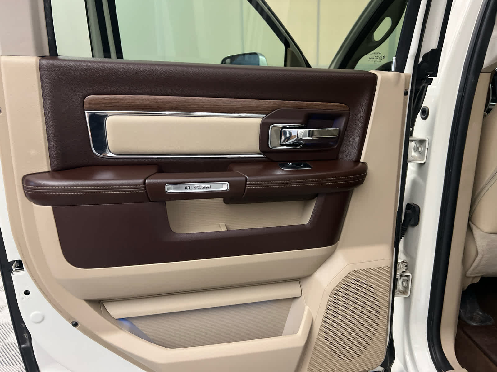 2016 RAM 2500 Laramie