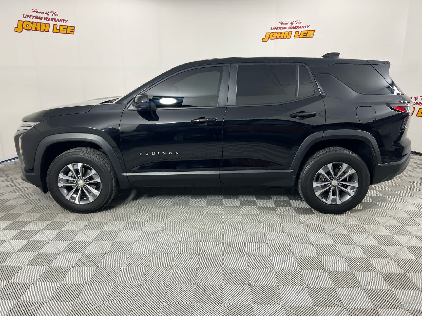 2025 Chevrolet Equinox FWD LT