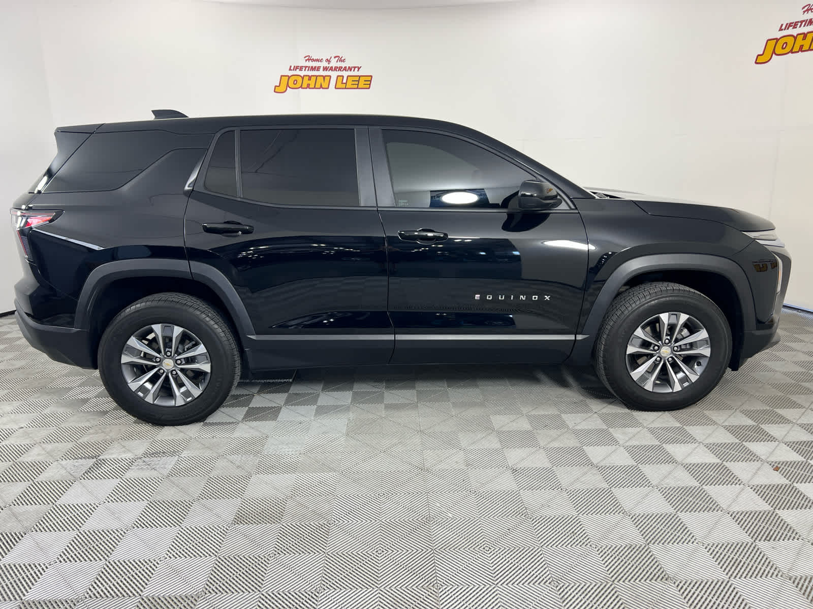 2025 Chevrolet Equinox FWD LT