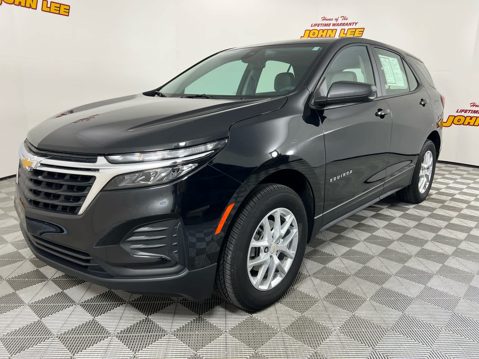 2023 Chevrolet Equinox LS
