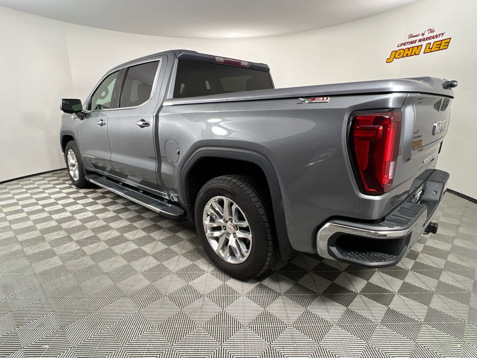2021 GMC Sierra 1500 SLT