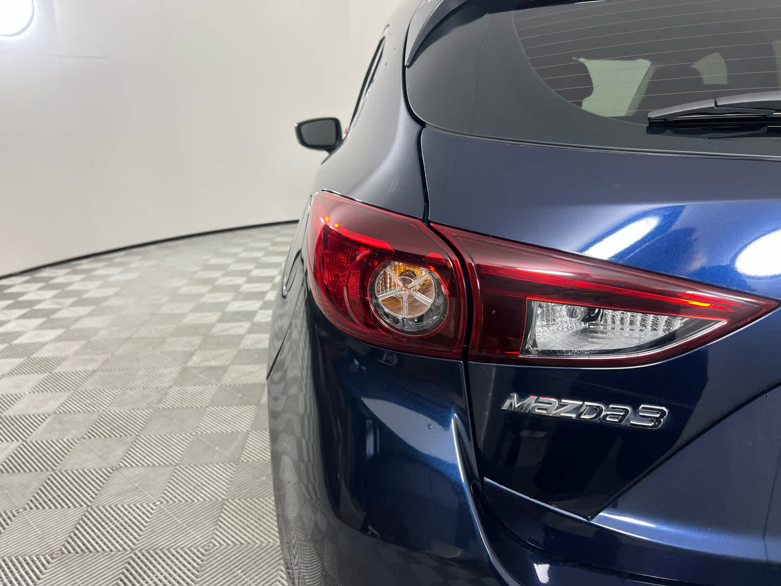 2018 Mazda Mazda3 5-Door Touring