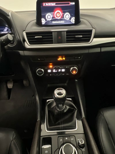 2018 Mazda Mazda3 5-Door Touring