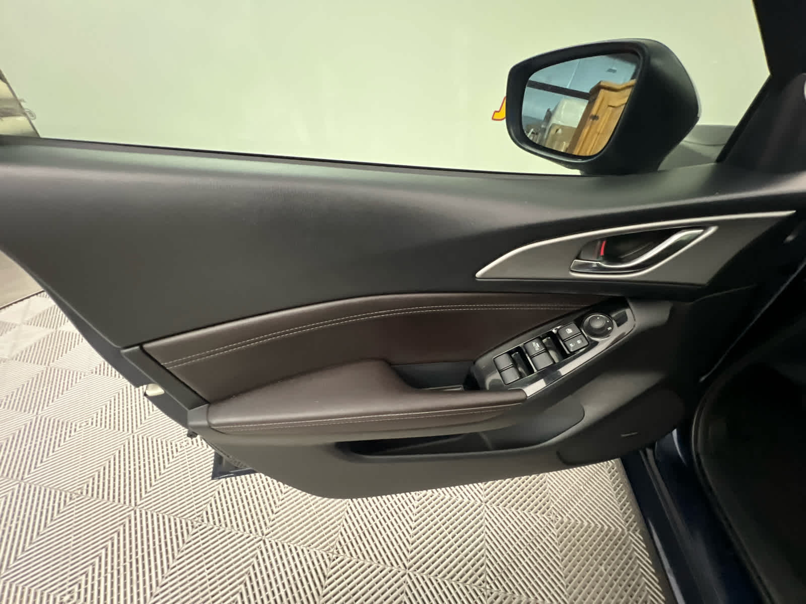 2018 Mazda Mazda3 5-Door Touring