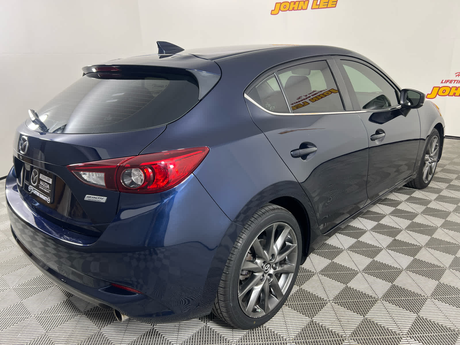 2018 Mazda Mazda3 5-Door Touring