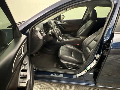 2018 Mazda Mazda3 5-Door Touring