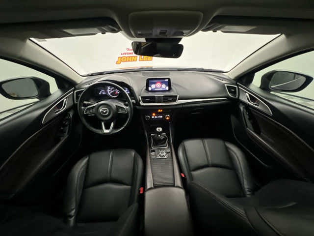 2018 Mazda Mazda3 5-Door Touring