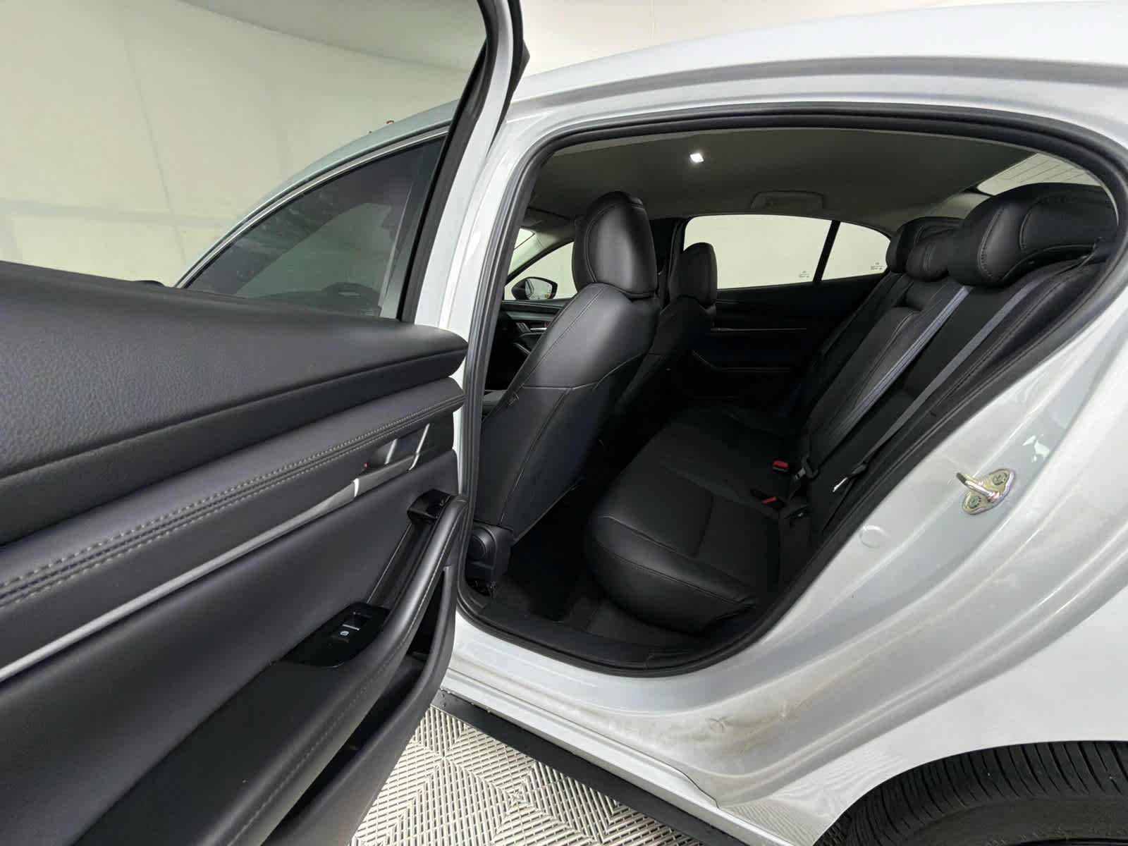 2025 Mazda Mazda3 Sedan 2.5 S Select Sport