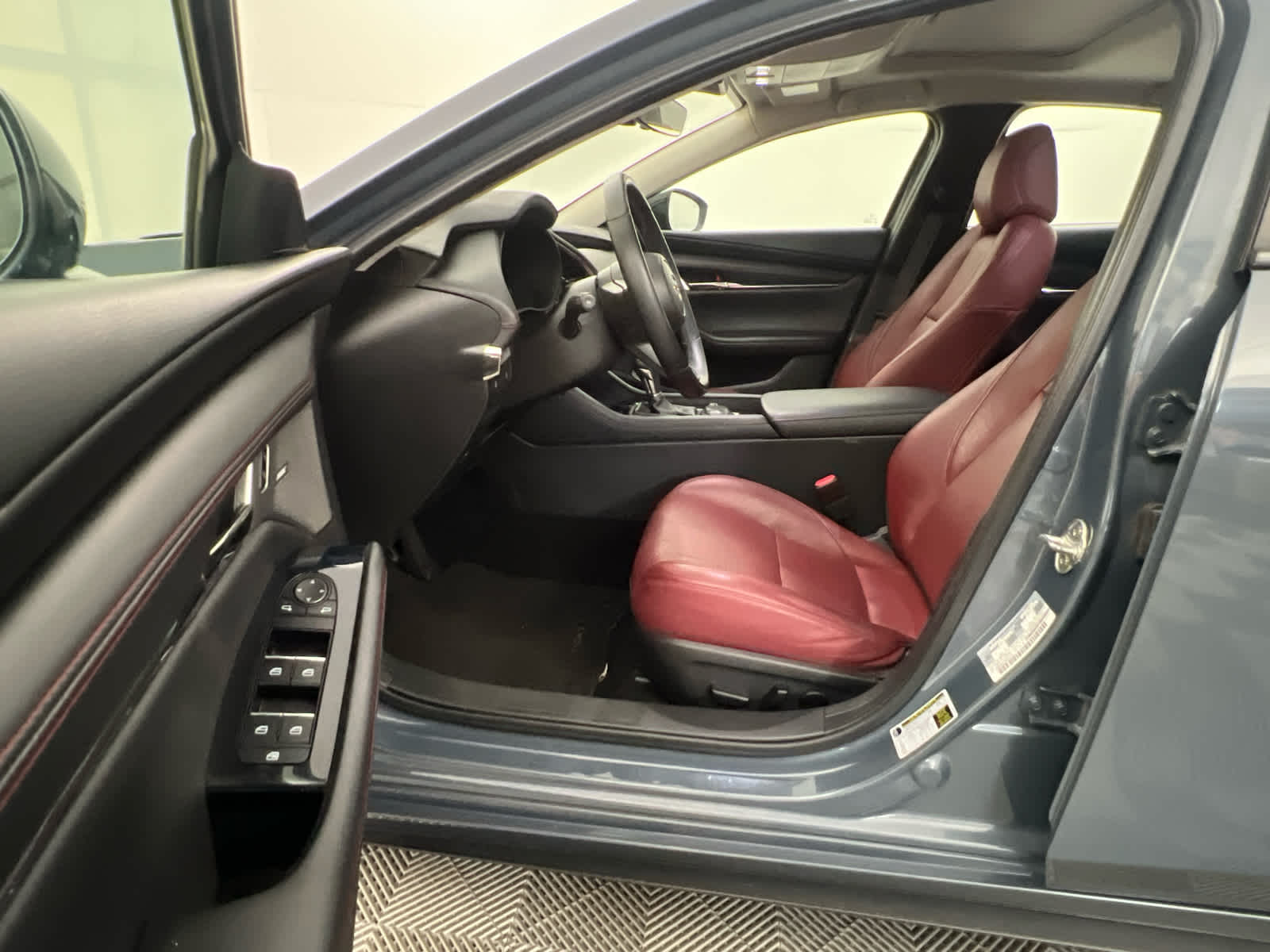 2022 Mazda Mazda3 Sedan Carbon Edition