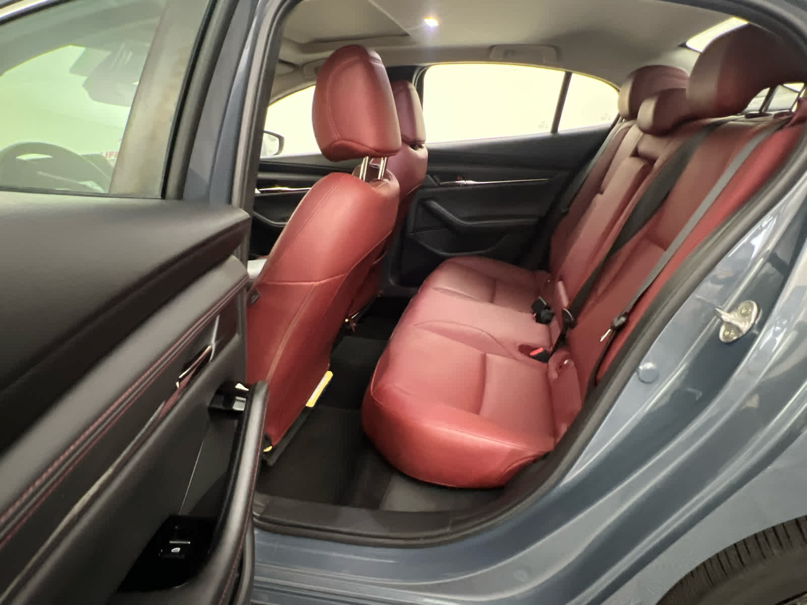 2022 Mazda Mazda3 Sedan Carbon Edition