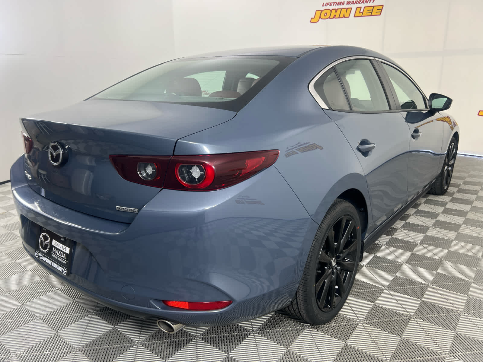 2022 Mazda Mazda3 Sedan Carbon Edition