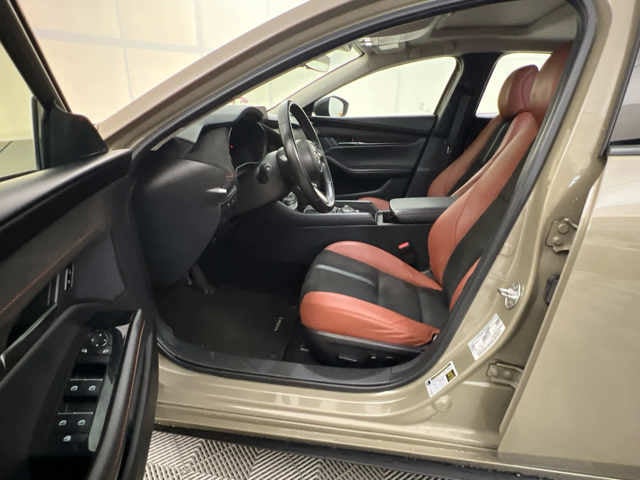 2024 Mazda Mazda3 Sedan 2.5 Carbon Turbo