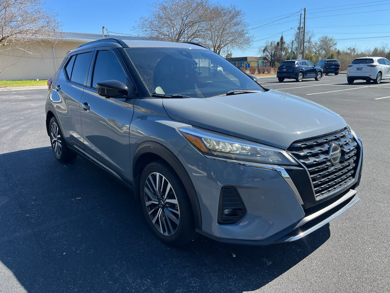 2021 Nissan Kicks SR