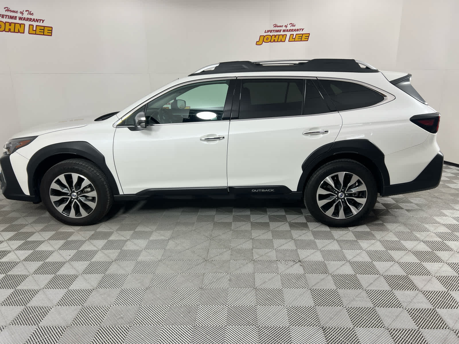 2024 Subaru Outback Touring