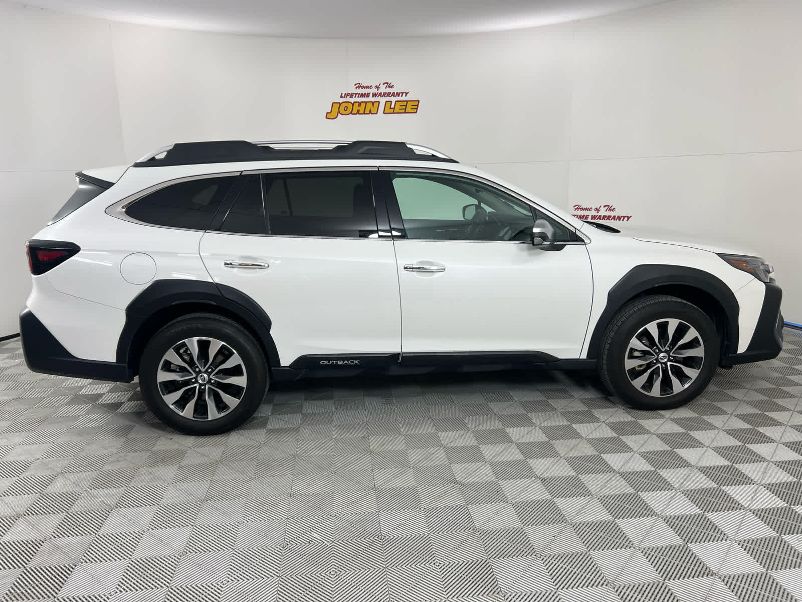 2024 Subaru Outback Touring