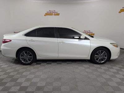 2017 Toyota Camry SE
