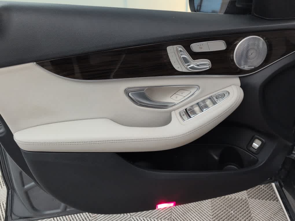 2017 Mercedes-Benz C 300 C 300