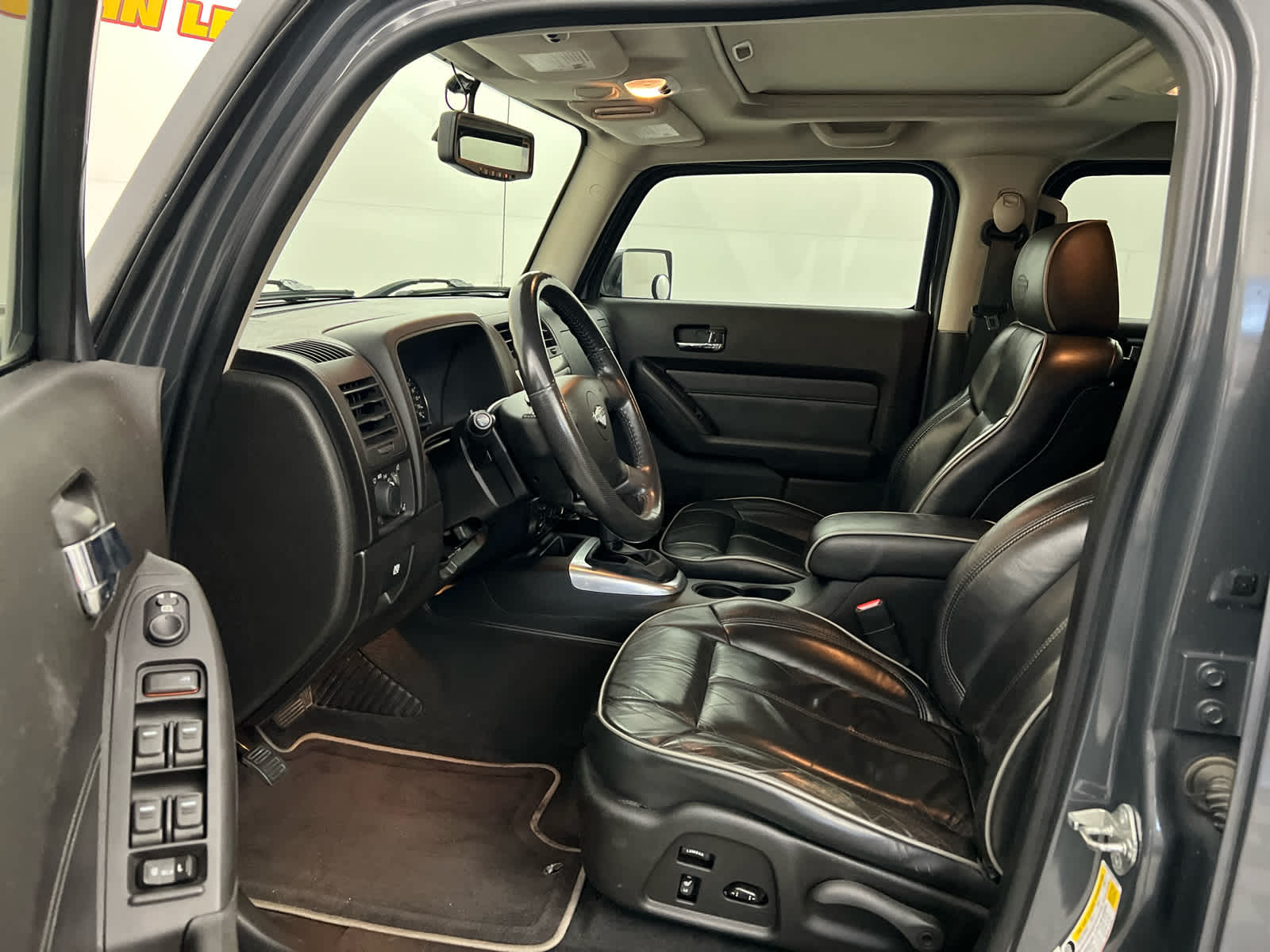 2009 HUMMER H3 H3T Alpha Leather