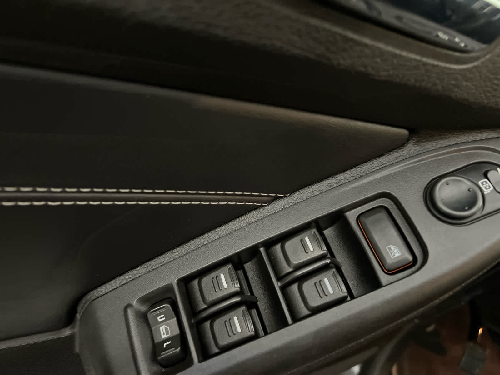 2009 HUMMER H3 H3T Alpha Leather