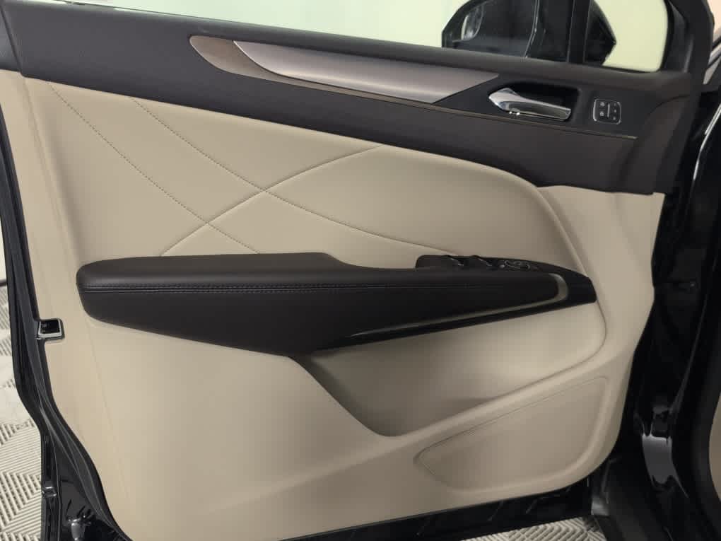 2019 Lincoln MKC Standard