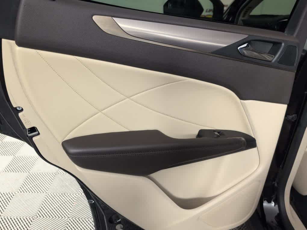 2019 Lincoln MKC Standard