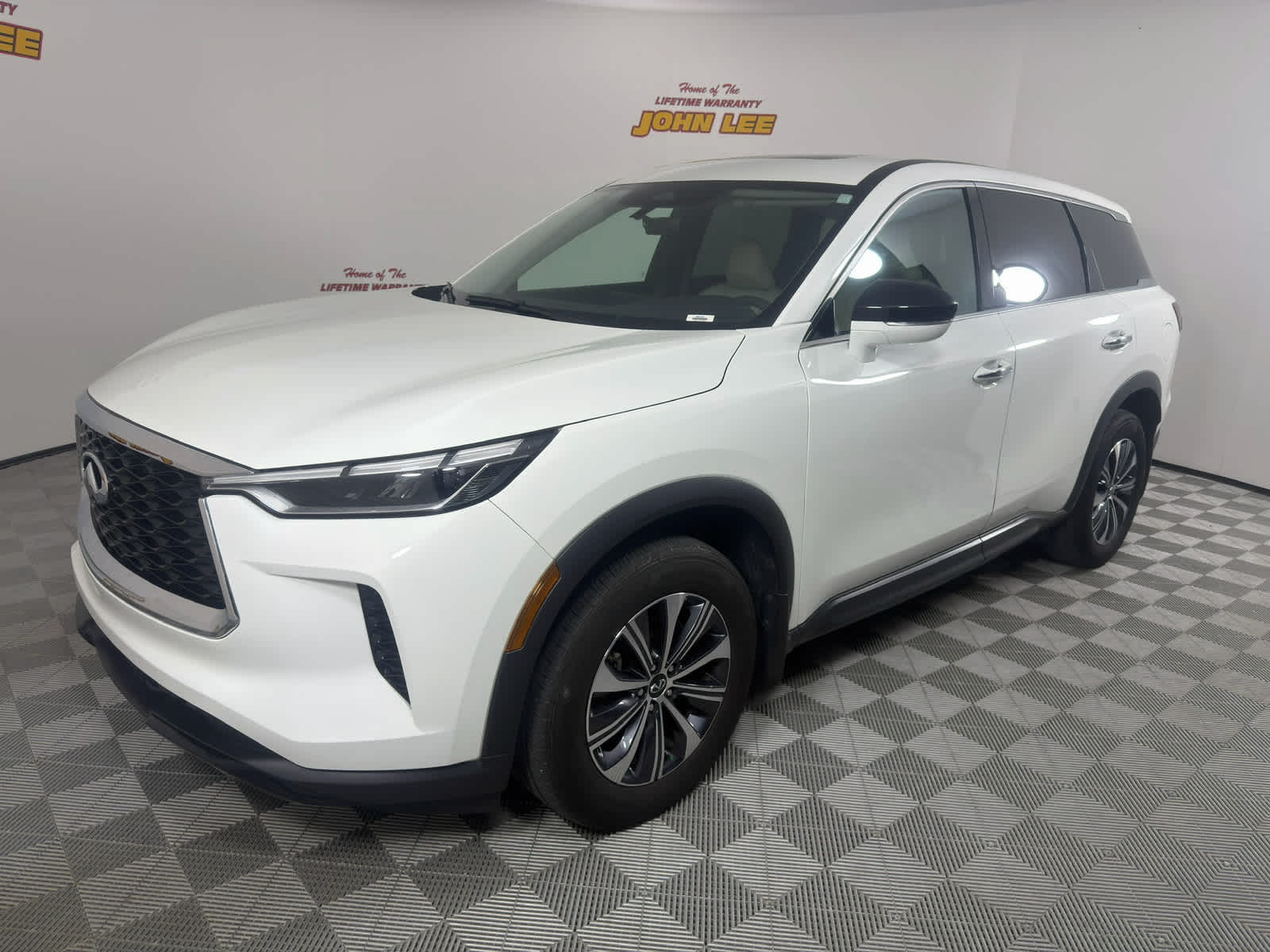 2023 INFINITI QX60 PURE