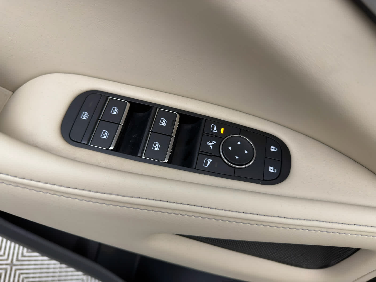 2023 INFINITI QX60 PURE
