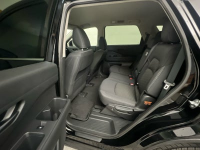 2023 Nissan Pathfinder SV