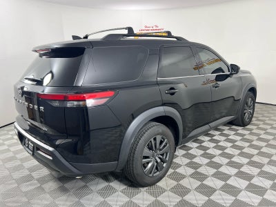 2023 Nissan Pathfinder SV